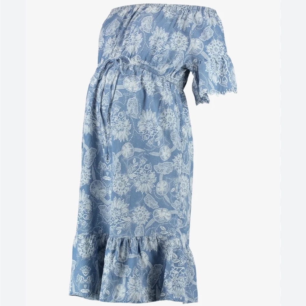 GAP maternity dress. Like new. Soft chambray